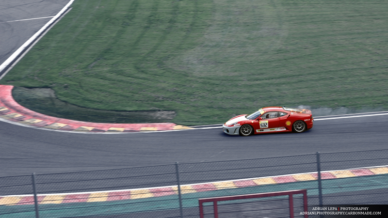 Illustration for article titled A swarm of race cars at Spa-Francorchamps